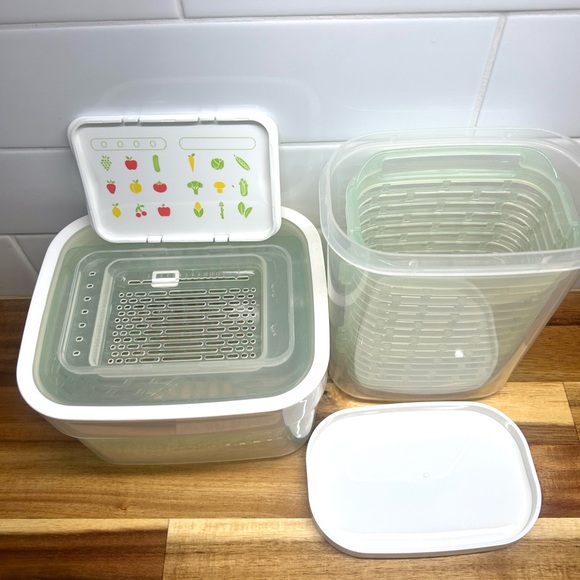 OXO fruit storage containers - Picture 2 of 3